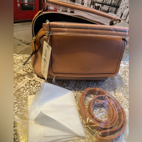 Authentic Japanese brand Hund Red satchel - Picture 14 of 16